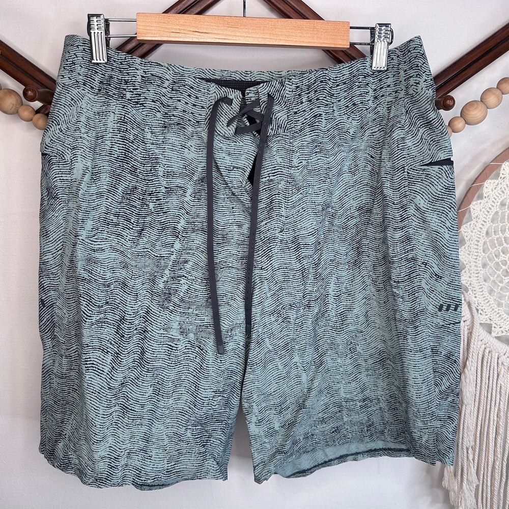 Lululemon Current State Blue Wave Boatd Shorts